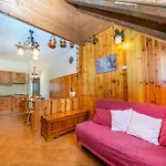 Guesthost - Tre Confini Functional Apartamento *
